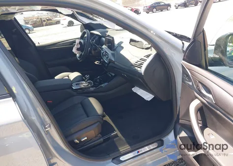 2022 BMW X3 xDrive30I z USA, uszkodzony, nr VIN 5UX53DP03N9J24629